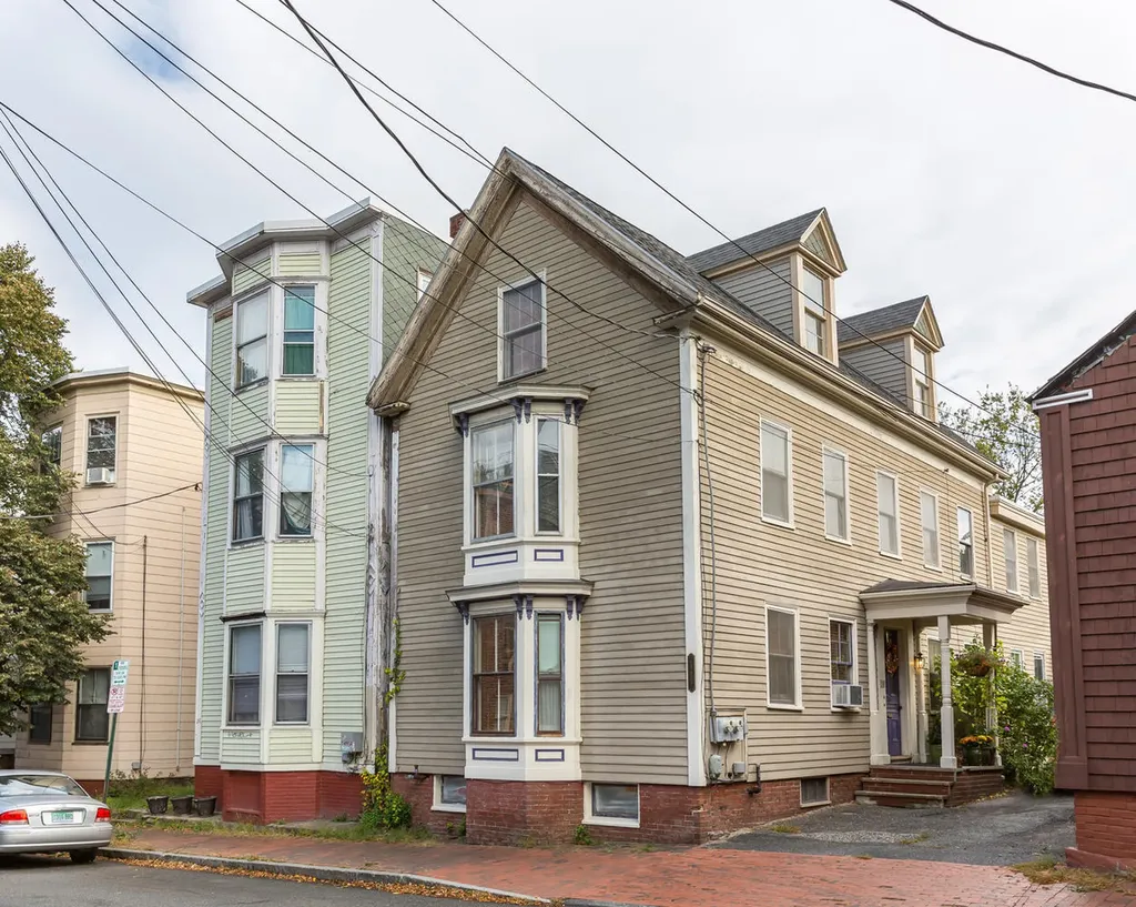28 Dow Street Portland ME 04102