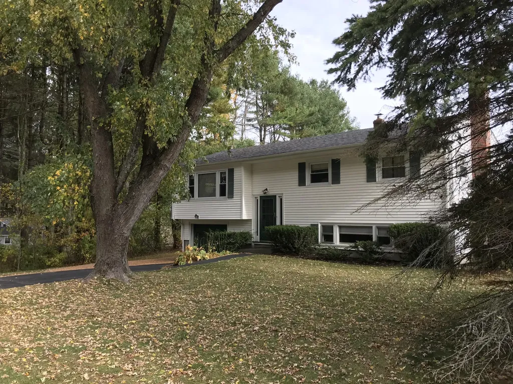 25 Ridge Road Cape Elizabeth ME 04107