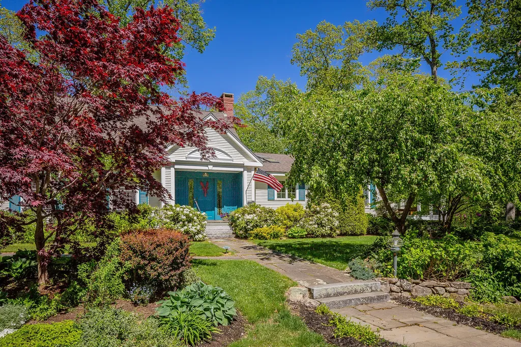 124 Bay View Street Camden ME 04843