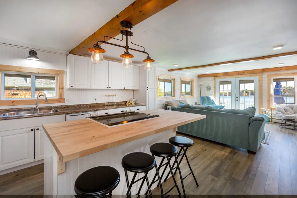 1041 Tasker Road Augusta ME 04330