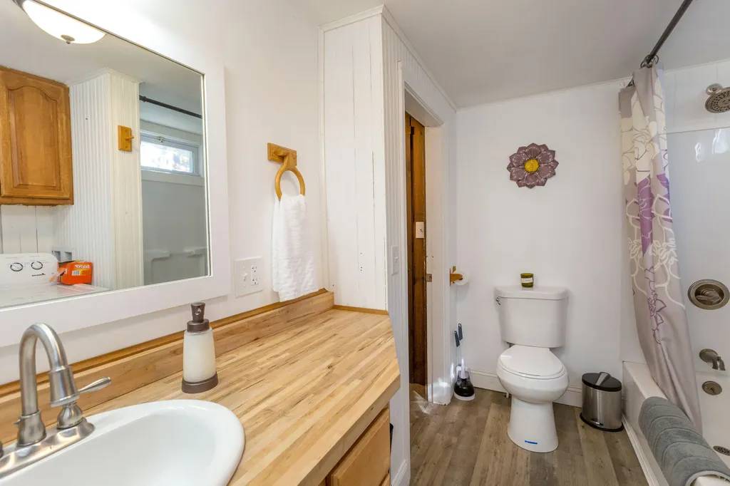 1041 Tasker Road Augusta ME 04330