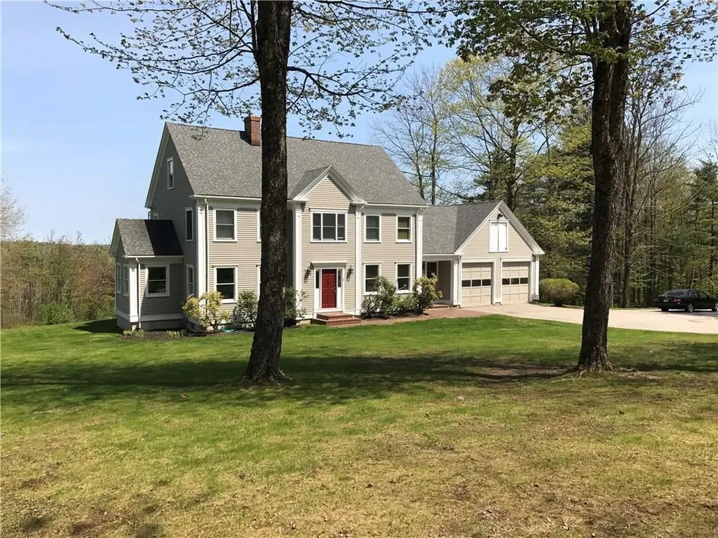 163 Mountain Road Falmouth ME 04105