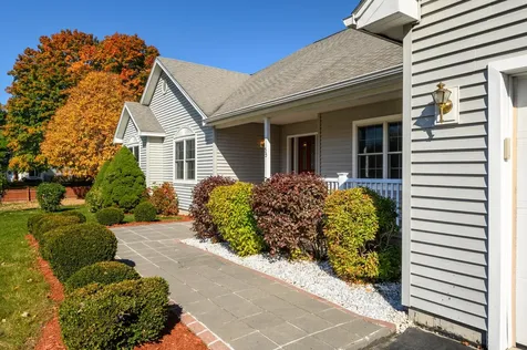 55 Maple Avenue Scarborough ME 04074
