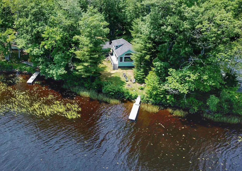 36 Sixth Avenue Lincolnville ME 04849
