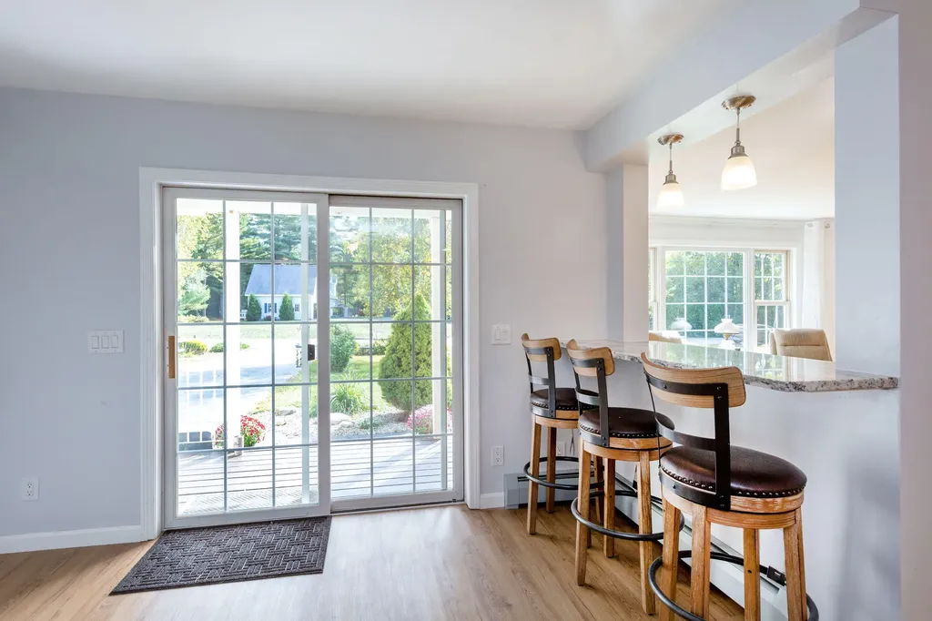 22 Madelyn Avenue Topsham ME 04086