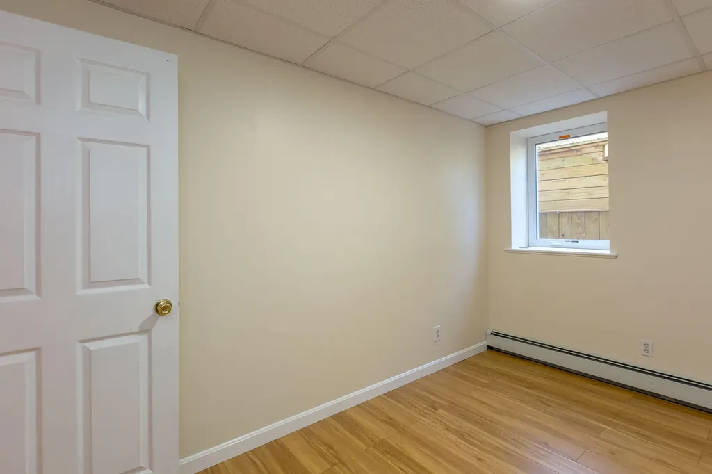 22 Madelyn Avenue Topsham ME 04086