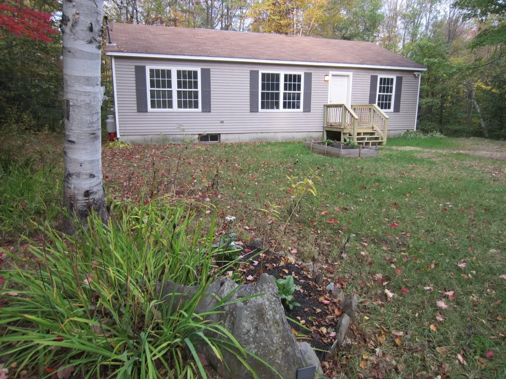 11 Starbird Corner Road Bowdoin ME 04287