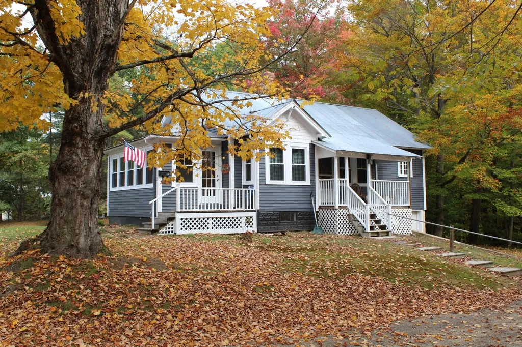 22 Maple Street Bridgton ME 04009