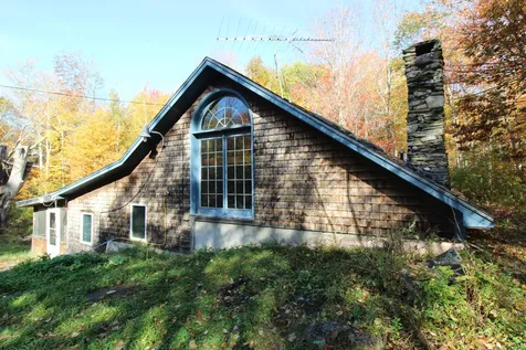 40 Jubilee Lane Belmont ME 04952