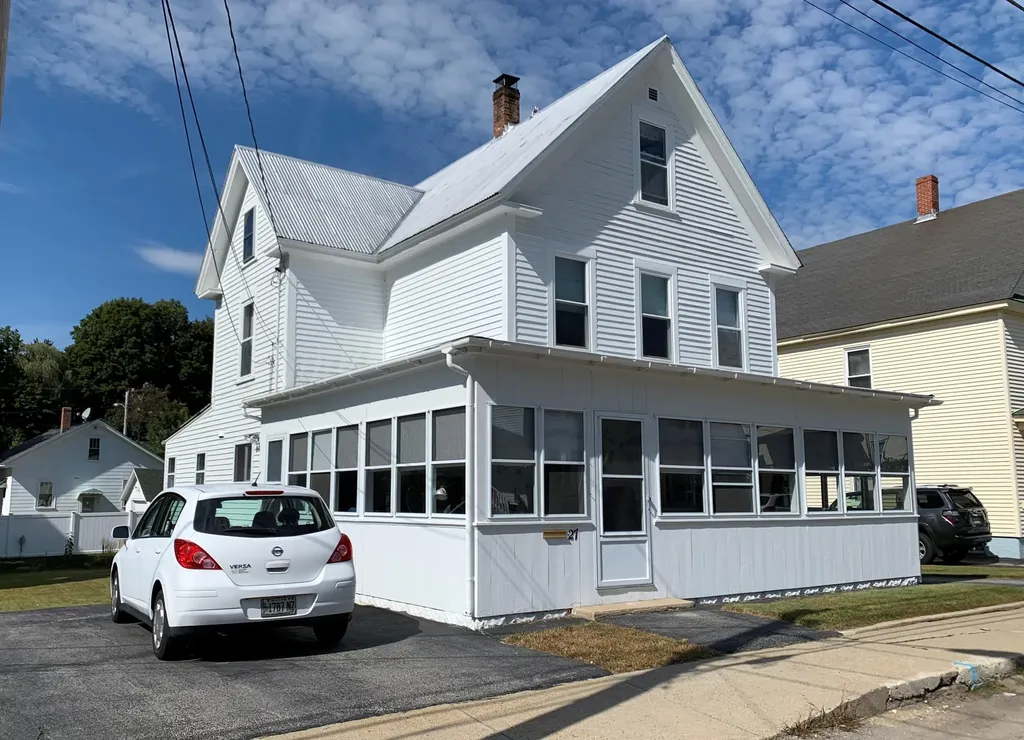 27 Prescott Street Sanford ME 04073