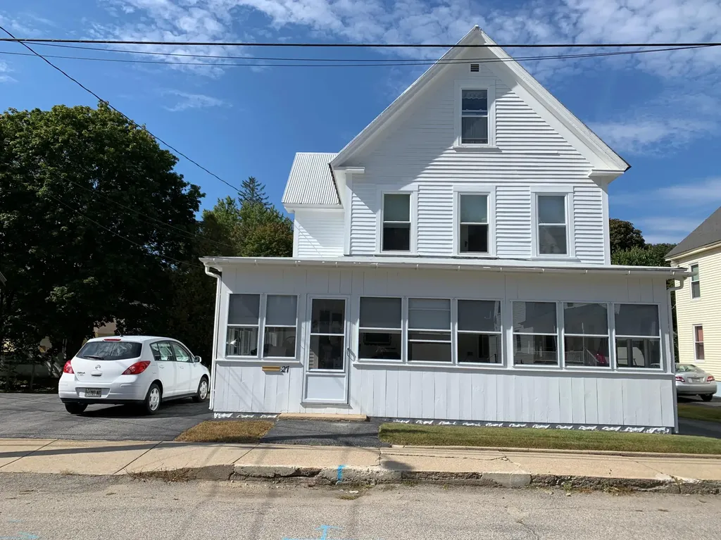 27 Prescott Street Sanford ME 04073