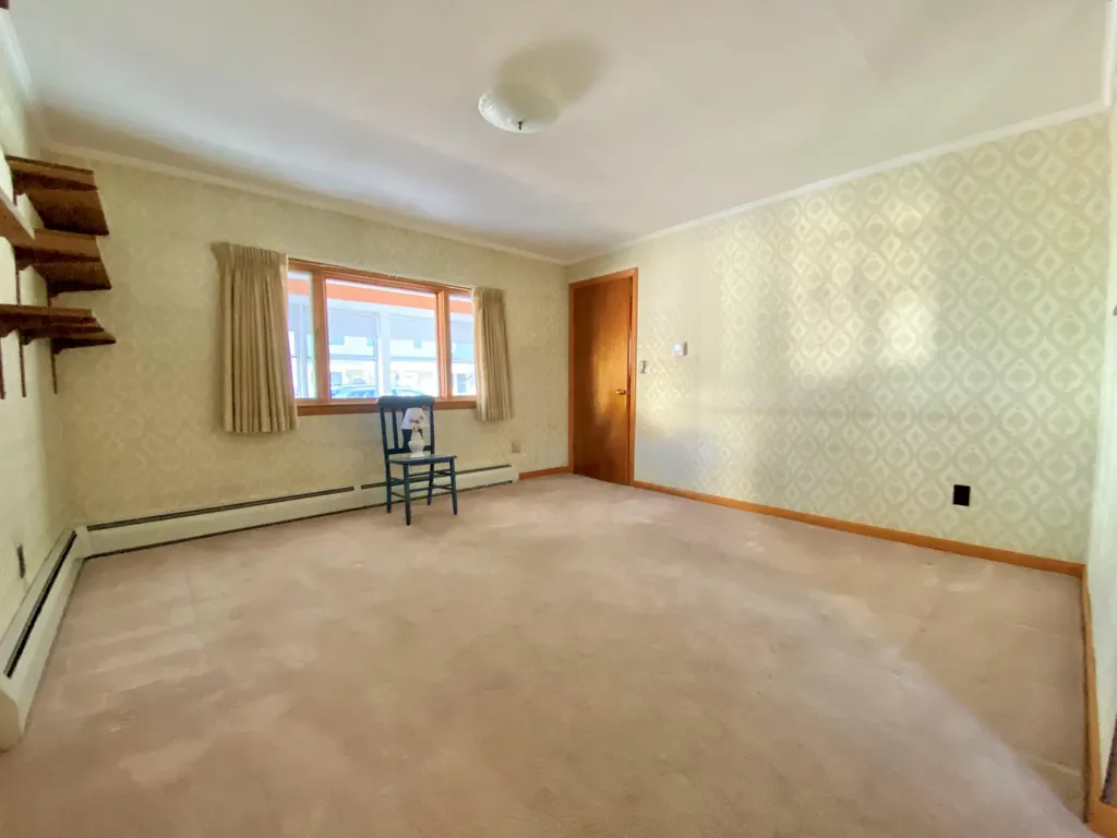 27 Prescott Street Sanford ME 04073