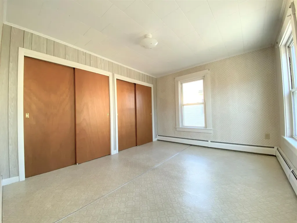 27 Prescott Street Sanford ME 04073