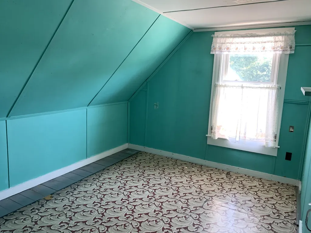 27 Prescott Street Sanford ME 04073
