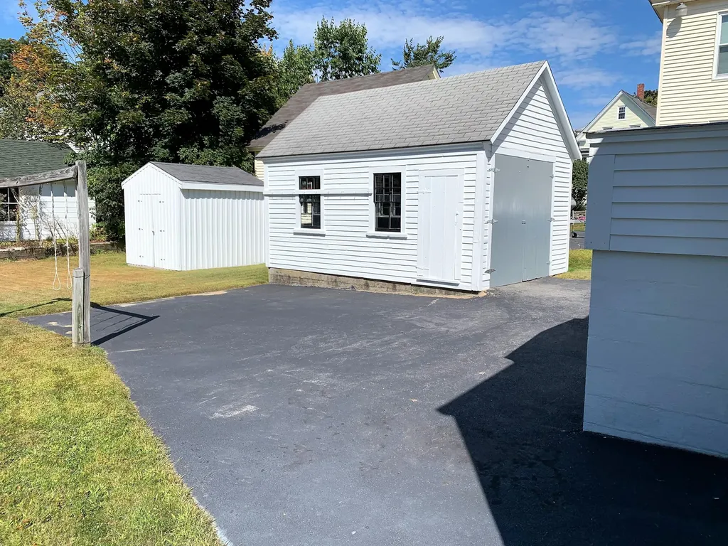 27 Prescott Street Sanford ME 04073
