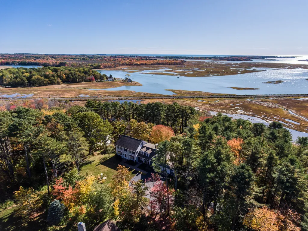 10 High Point Road Scarborough ME 04074