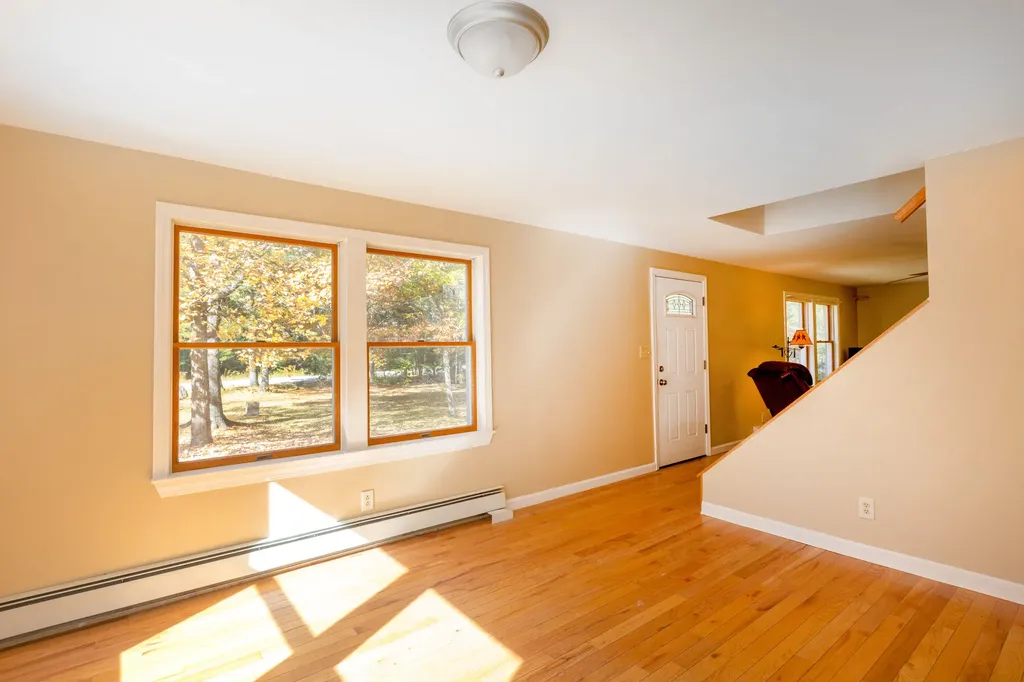 123 White Road Bowdoinham ME 04008