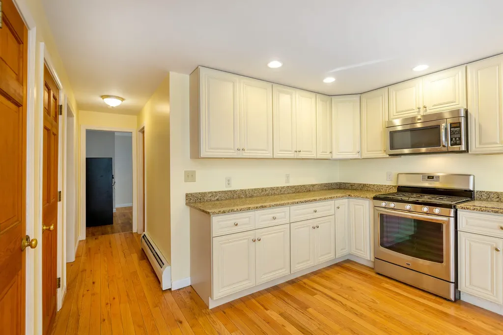 123 White Road Bowdoinham ME 04008