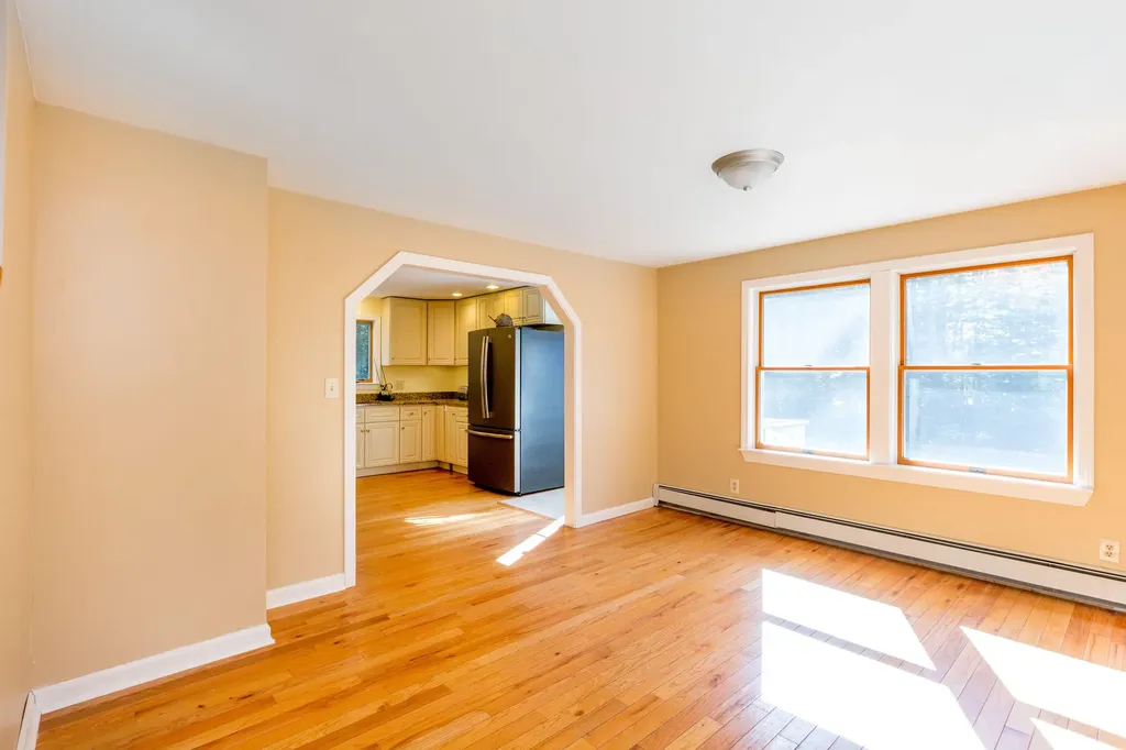 123 White Road Bowdoinham ME 04008
