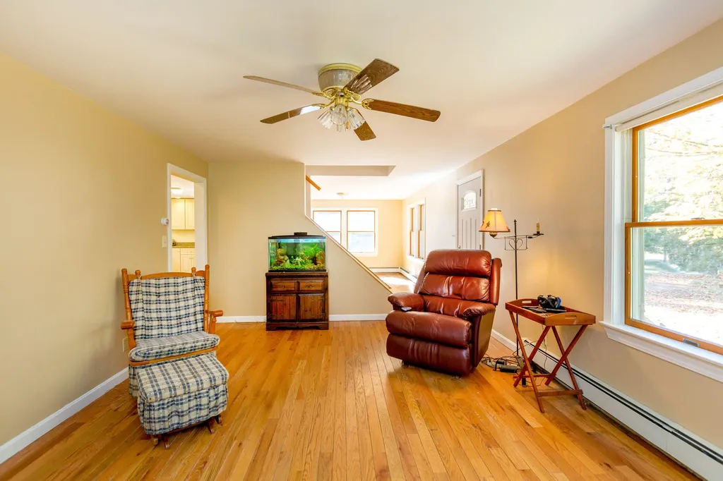123 White Road Bowdoinham ME 04008
