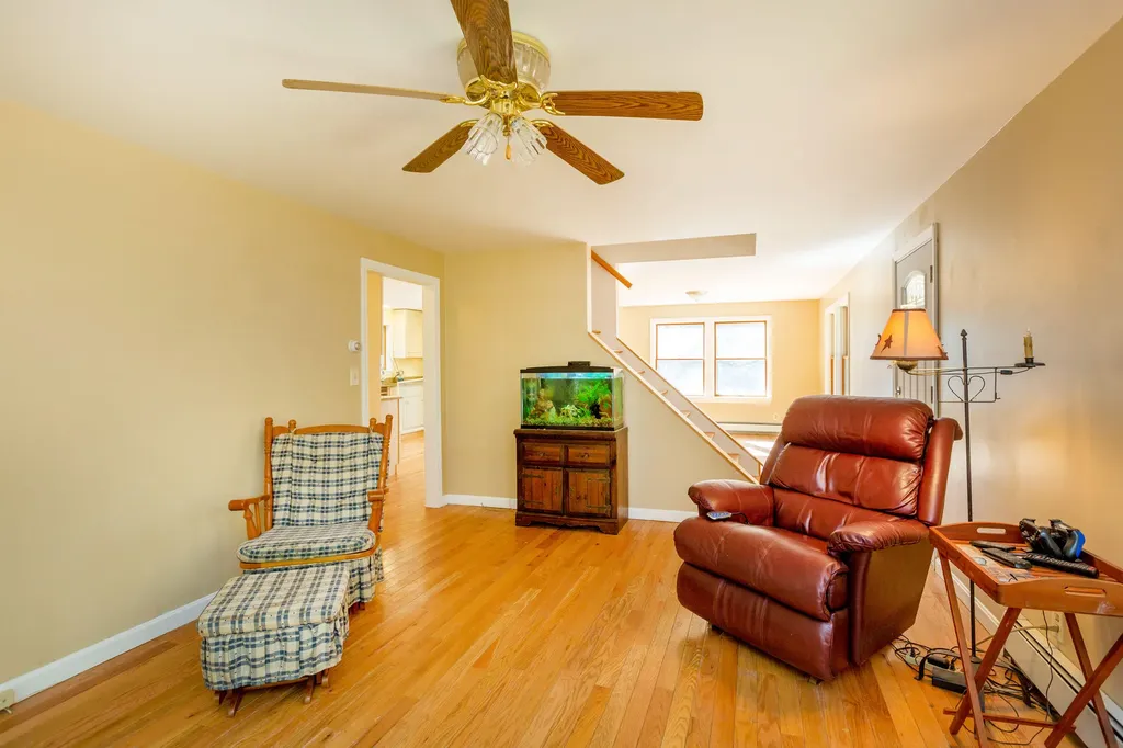 123 White Road Bowdoinham ME 04008