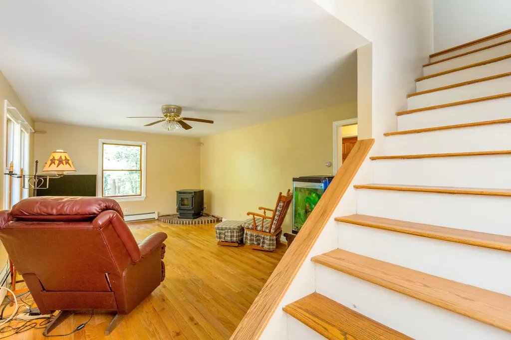 123 White Road Bowdoinham ME 04008