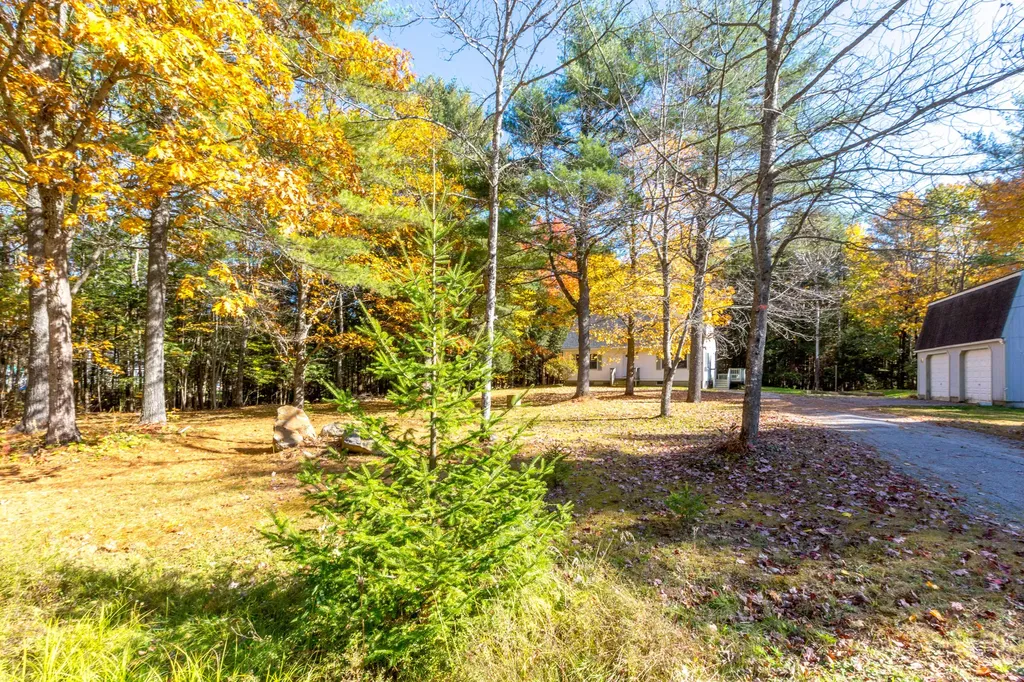 123 White Road Bowdoinham ME 04008