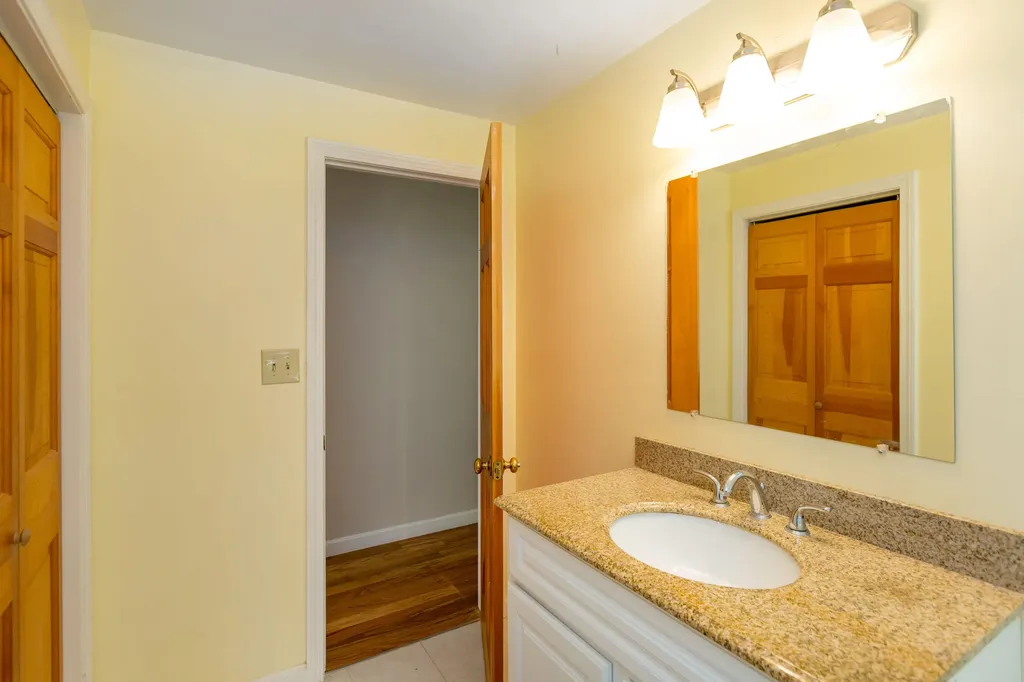 123 White Road Bowdoinham ME 04008