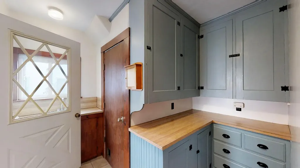 108 Spring Street Westbrook ME 04092