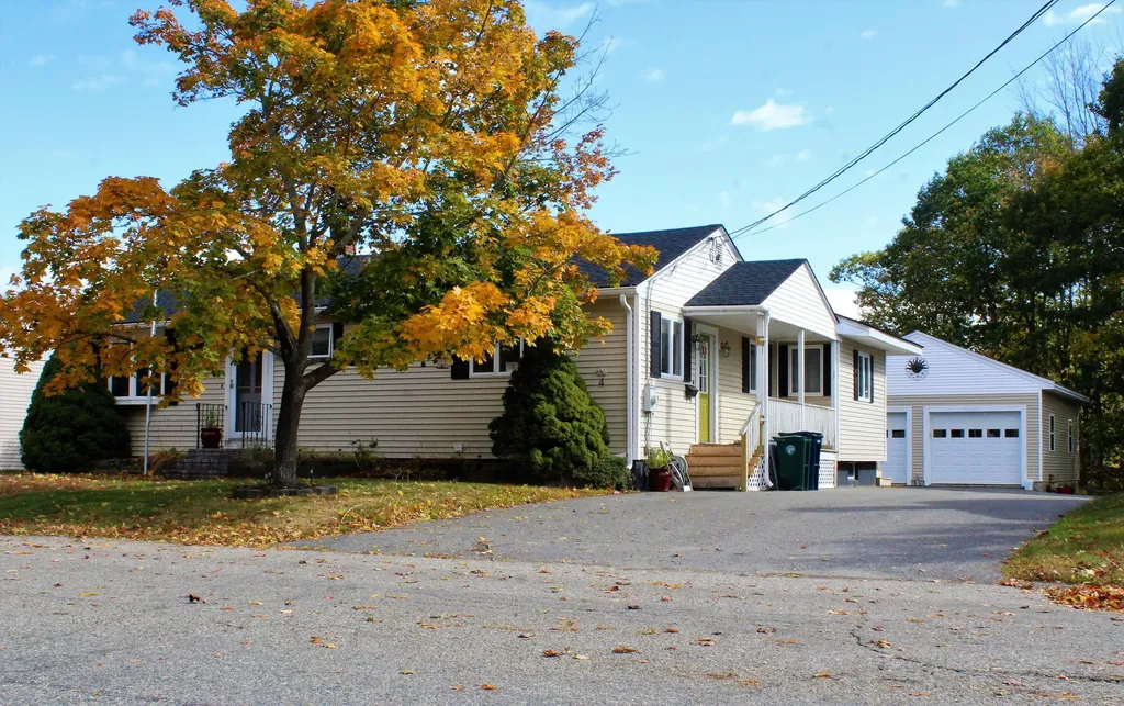 4 Southgate Avenue Biddeford ME 04005