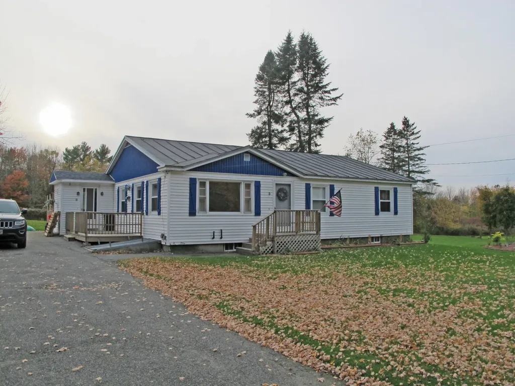 9 Nyes Corner Drive Fairfield ME 04937