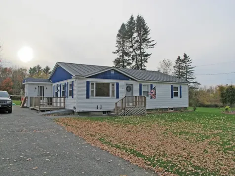 9 Nyes Corner Drive Fairfield ME 04937