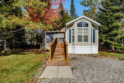 60 Duck Walk Warren ME 04864