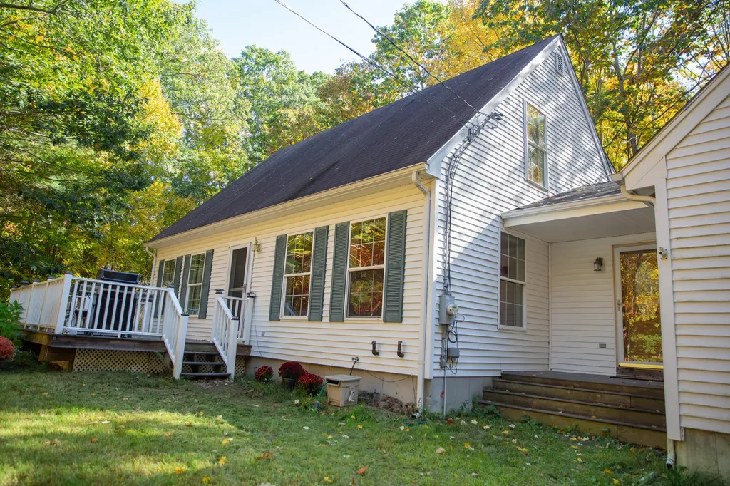 860 Duck Pond Road Westbrook ME 04092