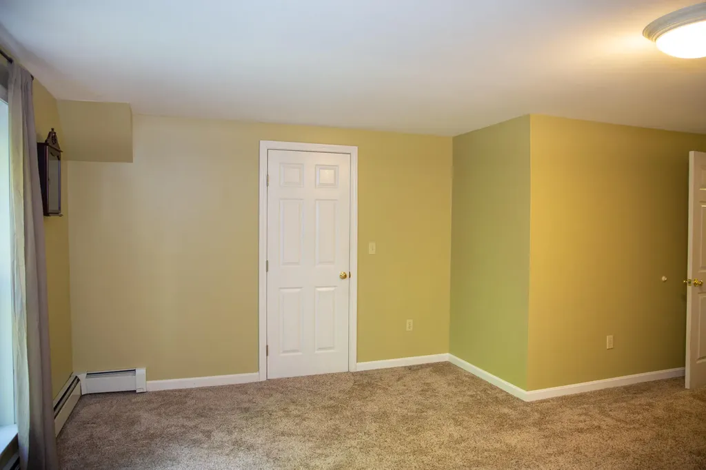 860 Duck Pond Road Westbrook ME 04092