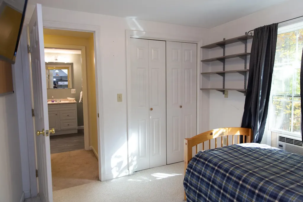860 Duck Pond Road Westbrook ME 04092