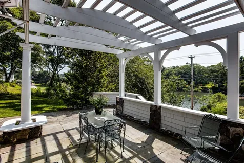 25 Chauncey Creek Road Kittery ME 03905