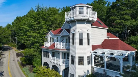 25 Chauncey Creek Road Kittery ME 03905