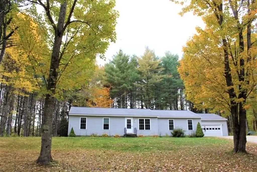 33 Whispering Pines Lane Monmouth ME 04259