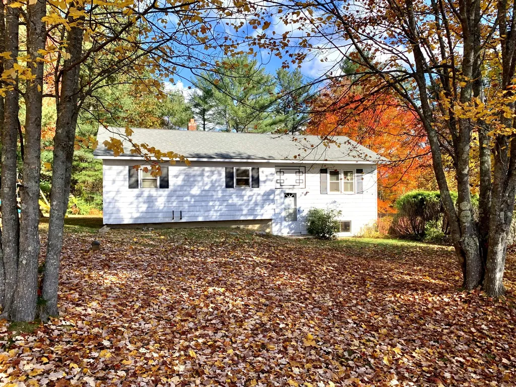 19 Saunders Road Greene ME 04236