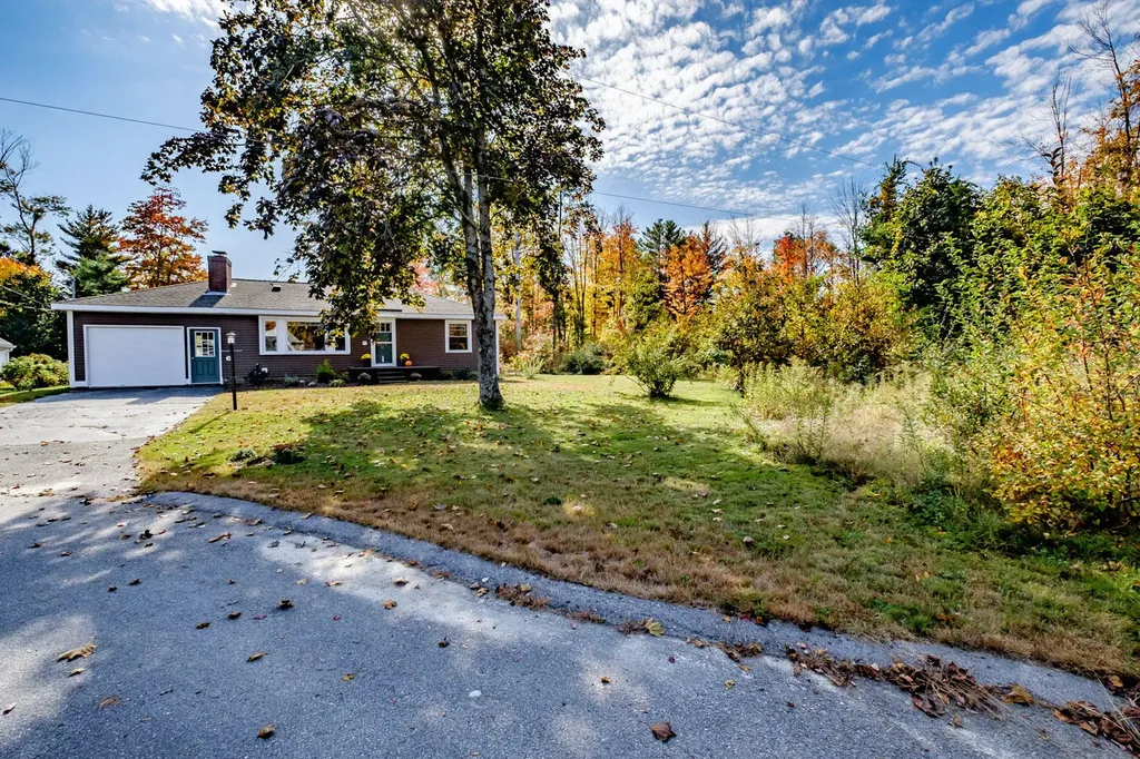 54 Pine View Road Westbrook ME 04092