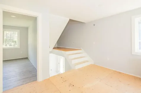 5-7 Sunset Lane West Gardiner ME 04345