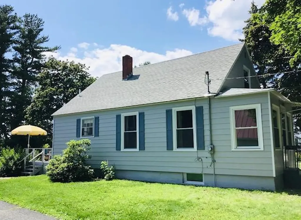 26 Rutland Street Bangor ME 04401
