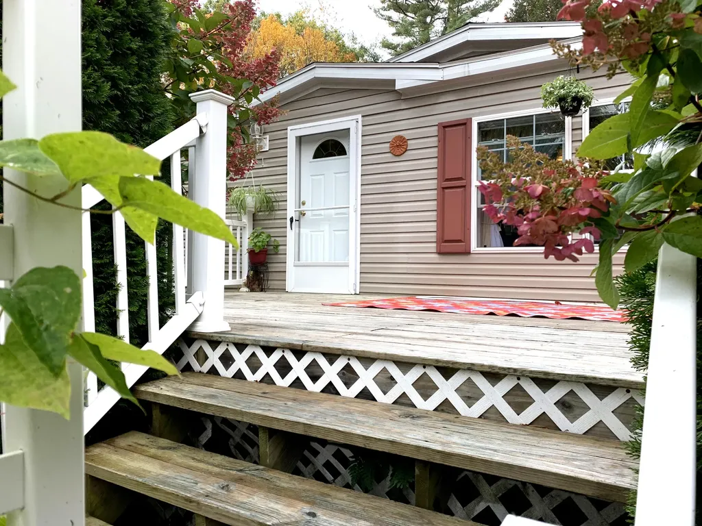28 Madeline Drive Brunswick ME 04011