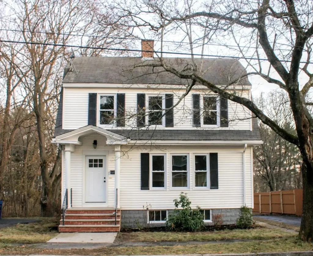 23 Inverness Street Portland ME 04103