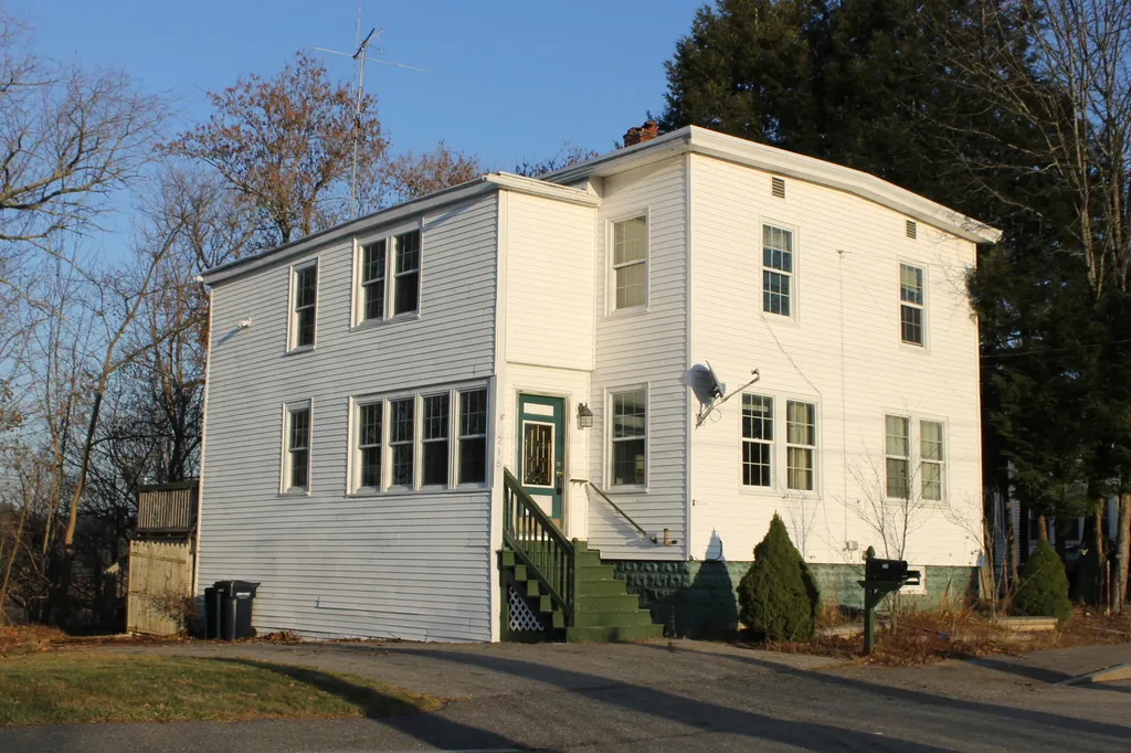 215 Cleaves Street Biddeford ME 04005
