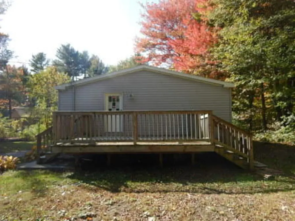 82 N Second Rangeway Road Oakland ME 04963