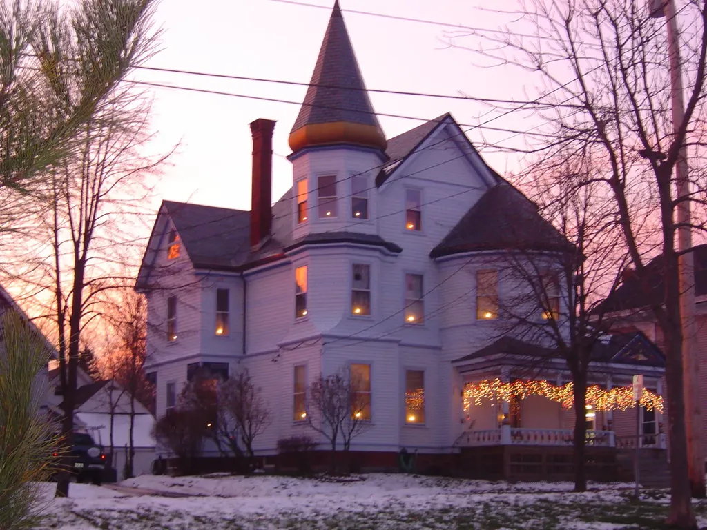 92 Forest Avenue Bangor ME 04401
