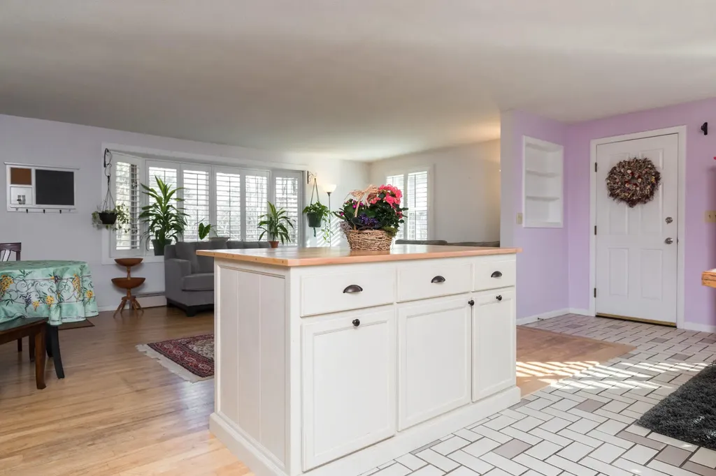 12 Fenderson Road Saco ME 04072