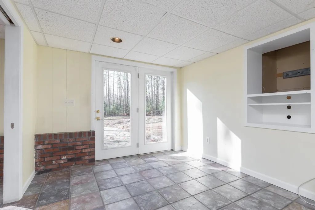 12 Fenderson Road Saco ME 04072